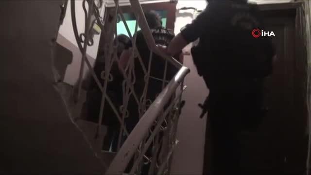 İstanbul'da terör operasyonu: Kırsaldan Türkiye'ye gelen 4 örgüt üyesi yakalandı