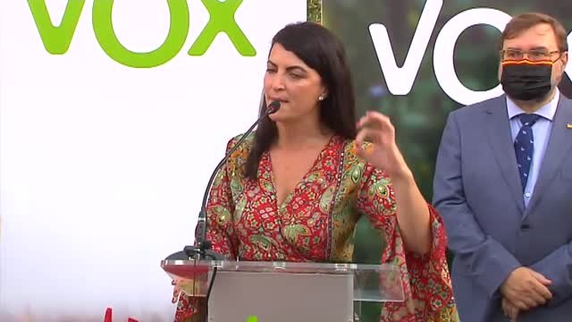 Tensión en un acto de Macarena Olona en Cádiz