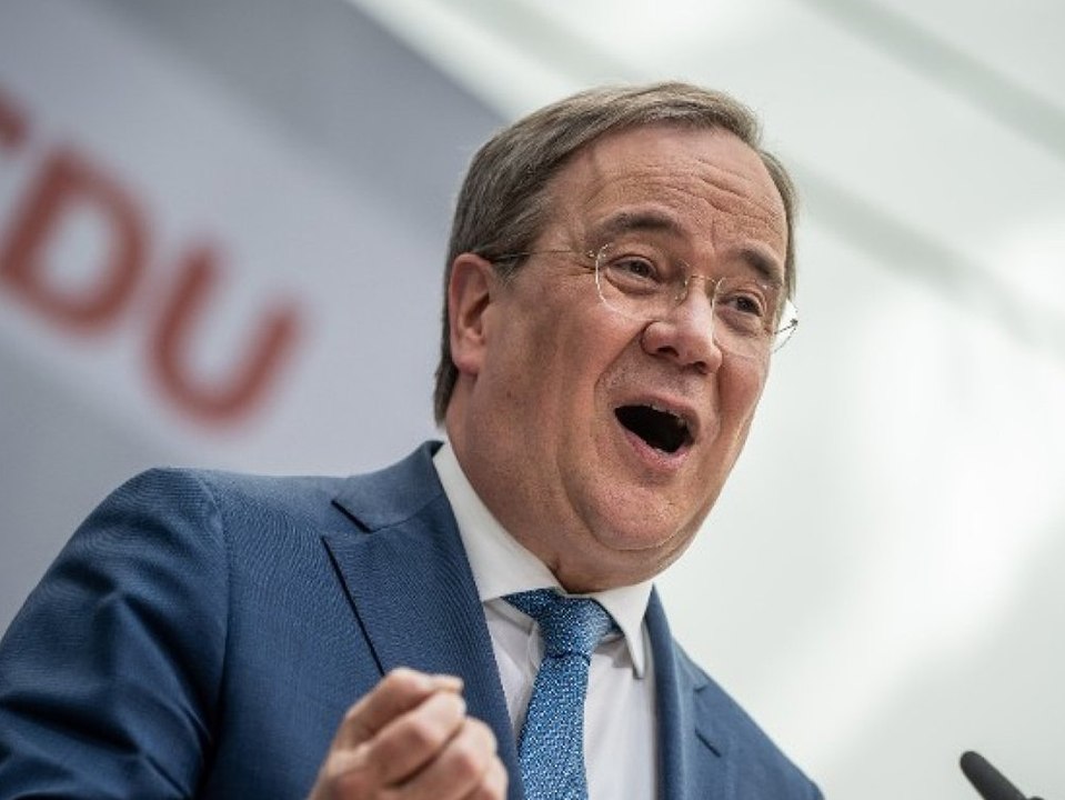 Bullshit-Bingo mit Laschet-Zitaten: 'Lasch-O-Mat' begeistert das Netz