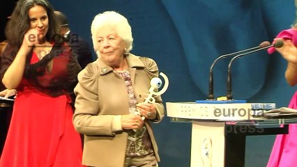 Menchu Álvarez del Valle recibió el premio “Gava” de honor de la Asociación Clúster