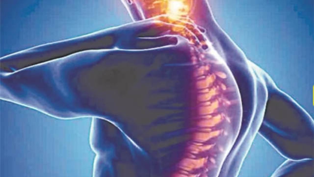 छींकने-खांसने से भी टूट सकती हैं हड्डियां, जानिए इस बीमारी के लक्षण और बचाव के तरीके । Boldsky