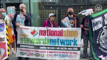 İngiltere'de sağlık çalışanları Kovid-19 sürecinde koruyucu ekipman eksikliğini protesto etti