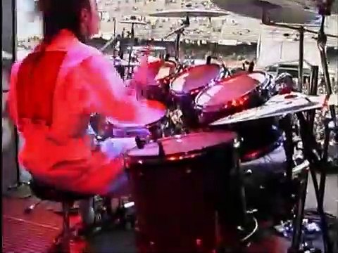 Joey Jordison, le co-fondateur du groupe américain Slipknot et l'un des batteurs les plus importants de la scène metal, est mort à l'âge de 46 ans