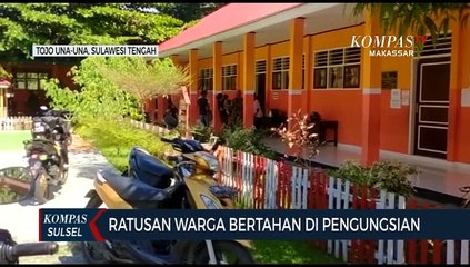 Ratusan Warga Bertahan Di Pengungsian
