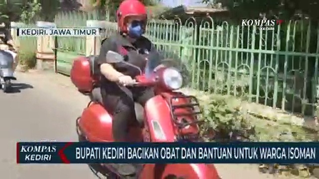 Bupati Kediri Bagikan Obat Dan Vitamin Untuk Pasien Covid Yang Isolasi Mandiri