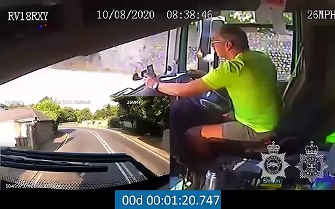 Texting lorry driver causes serious injury crash