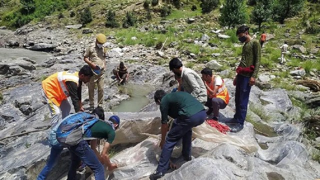 Heavy devastation in Himachal & Kashmir due to cloudburst