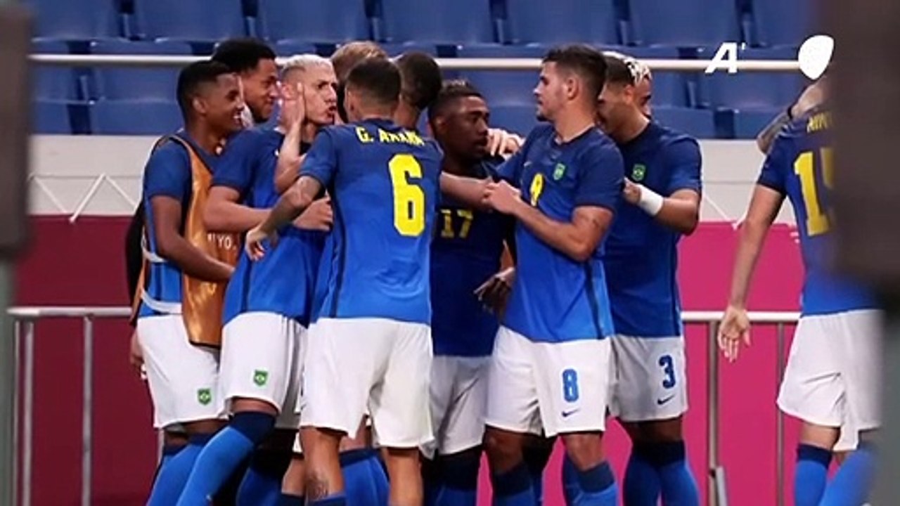 Seleção brasileira avança às quartas de final como líder