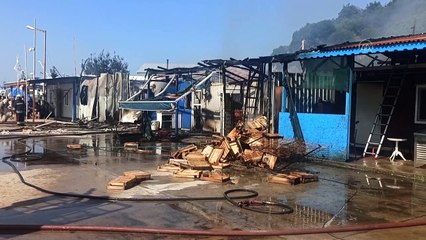 KOCAELİ - Yangında balıkçı barınağındaki 5 buzhane kullanılamaz hale geldi