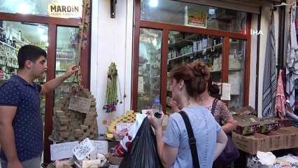 - Kısıtlamaların geri gelmesini istemeyen esnaf, vatandaşa aşı çağrısında bulundu