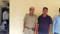 पुलिस जीप को टक्कर मारने की कोशिश के बाद तलवार लेकर निकले बदमाश, पुलिसकर्मियों से की हाथापाई