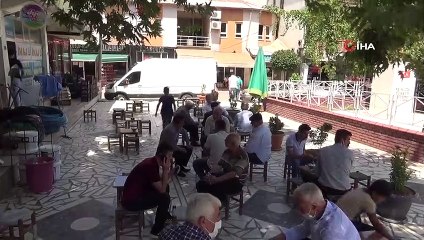 Batman'da aşı olmayan vatandaşları kanaat önderleri ikna ediyor