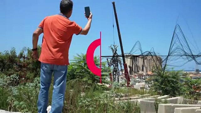 Бейрут: скульптура из обломков на месте взрыва