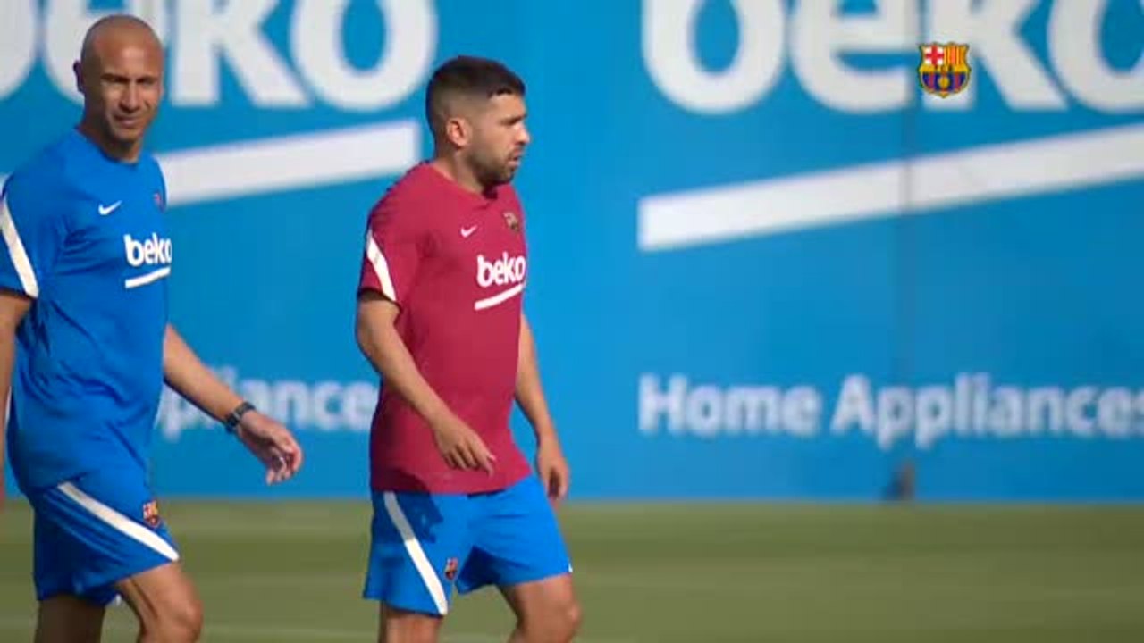 Busquets, Alba y Braithwaite se incorporan al grupo