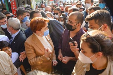 ERCİŞ'TE ŞEHİT AĞABEYİNDEN AKŞENER'E '15 TEMMUZ ÖNCESİ BAŞBAKAN OLACAĞIM' SORUSU