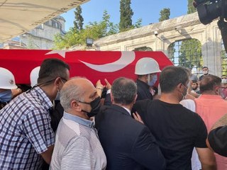 HÜSEYİN AVNİ COŞ,SON YOLCULUĞUNA UĞURLANDI