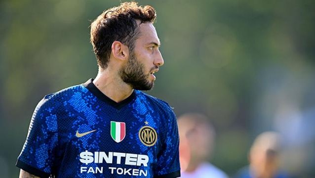 Hakan Çalhanoğlu, Inter'de şov yapıyor! Hazırlık maçına performansıyla damga vurdu