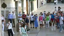 Tamara Falcó llega a la catedral de Burgos entre los aplausos de la gente: “estoy muy contenta”