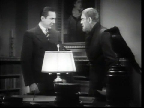 O Corvo - ative as legendas em português em configurações, no canto superior direito do vídeo