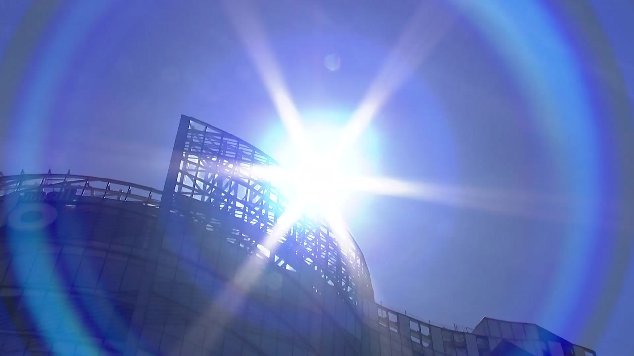[날씨] 오늘도 35℃ 안팎 찜통더위...오후 곳곳 소나기 / YTN