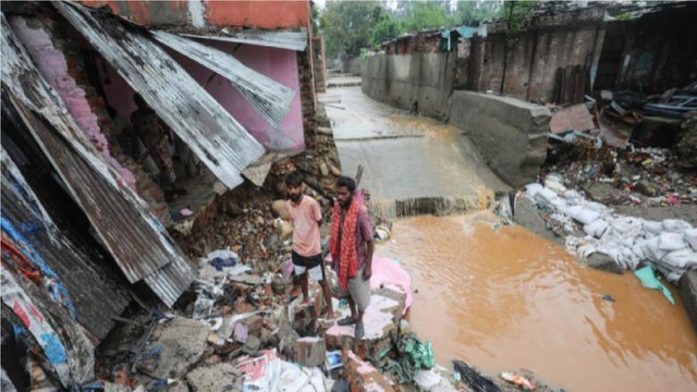 JK: Cloud burst triggers flash flood like situation