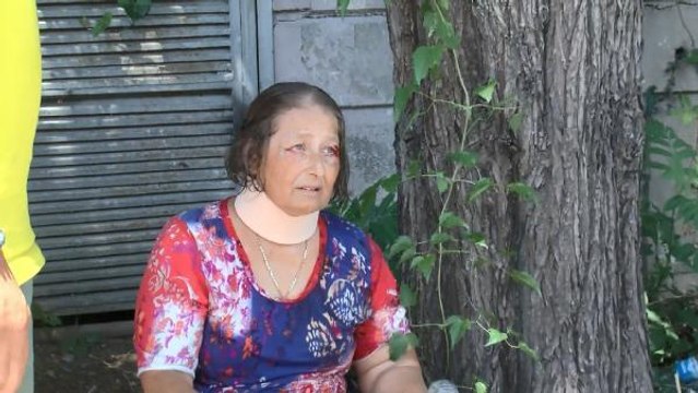 SARIYER'DE OTOMOBİLLER KAFA KAFAYA ÇARPIŞTI: 4 YARALI