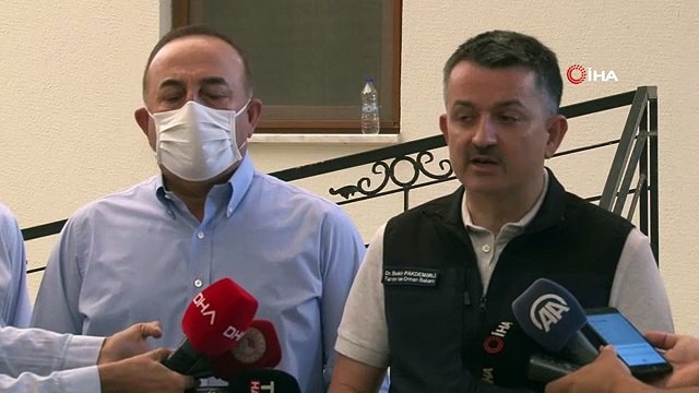 Bakan Pakdemirli: Akseki'de çıkan yangın devam ediyor