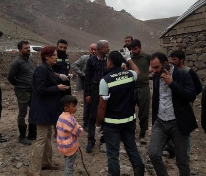 VAN'DA SEL SONRASI TEMİZLİK VE HASAR TESPİT ÇALIŞMASI