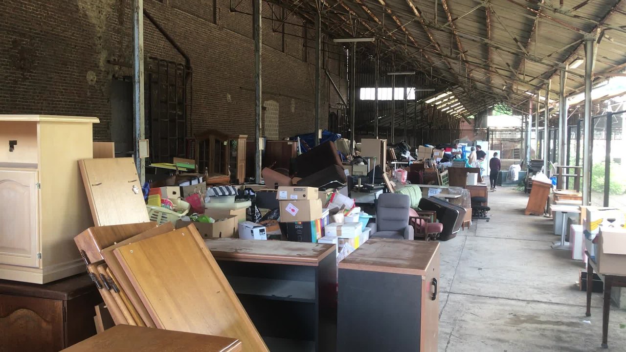 Des tonnes de mobilier et électro au Solvent à Verviers