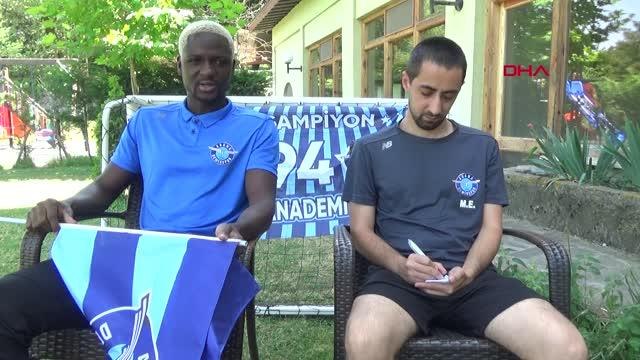 SPOR Adana Demirsporlu Akintola: Tarihi olan bir kulübe geldiğimin farkındayım
