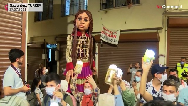 Puppet of young Syrian refugee embarks on 5,000-mile journey
