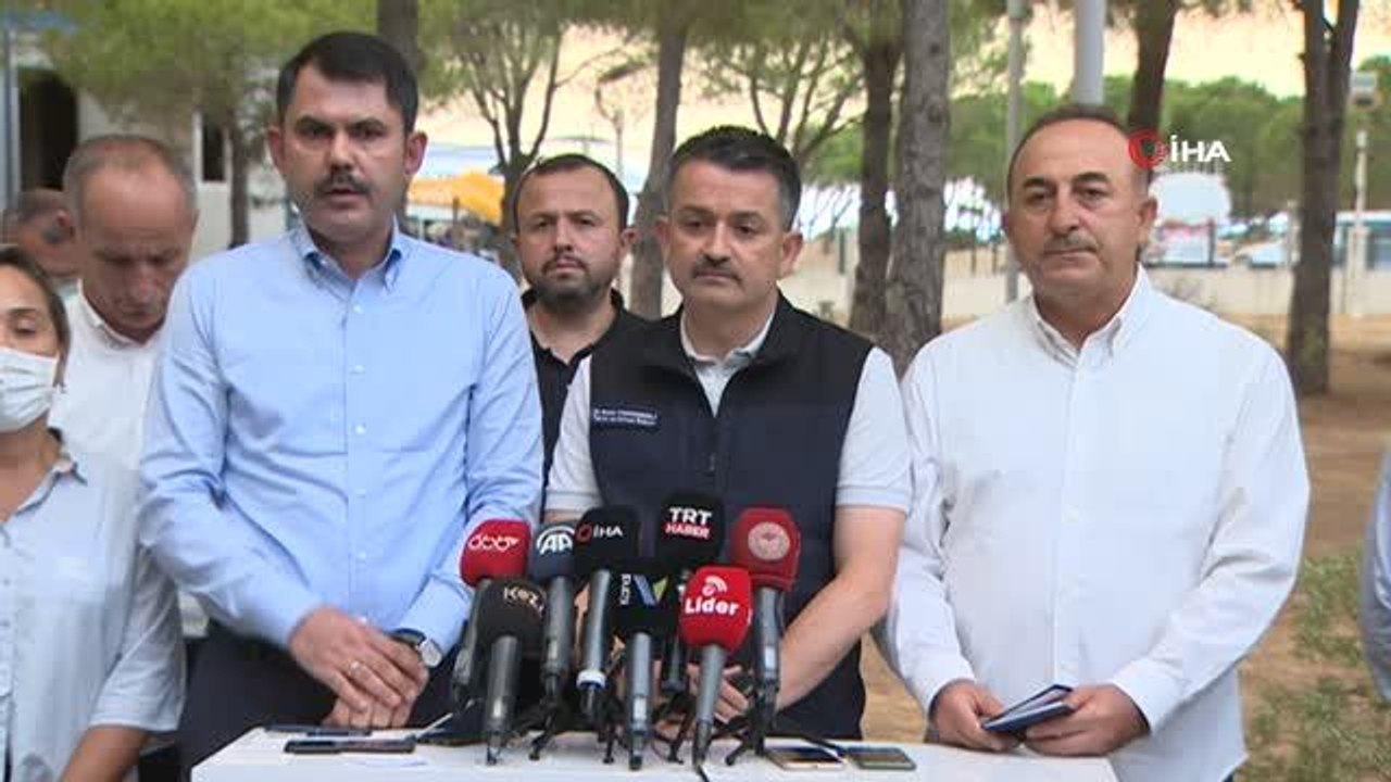 Son dakika genel: Çevre ve Şehircilik Bakanı Murat Kurum: "Sahadaki 30 ekibimiz 76 yapı, 155 bağımsız yapıyı inceledi, bu çerçevede 77 bağımsız bölümün yanarak ahır...