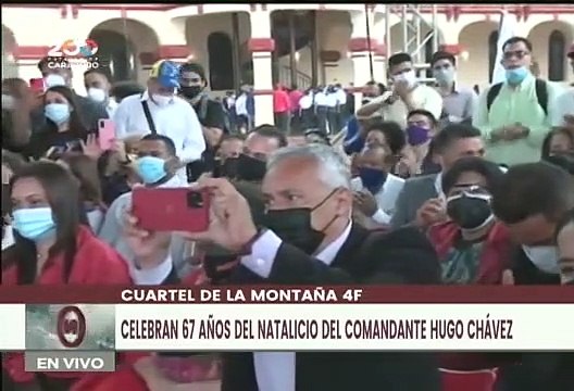 Artistas y cultores venezolanos rinden homenaje al Comandante Chavez en el Cuartel de la Montaña 4F
