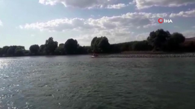 Çayda mahsur kalan iki çocuğun imdadına AFAD ve jandarma yetişti