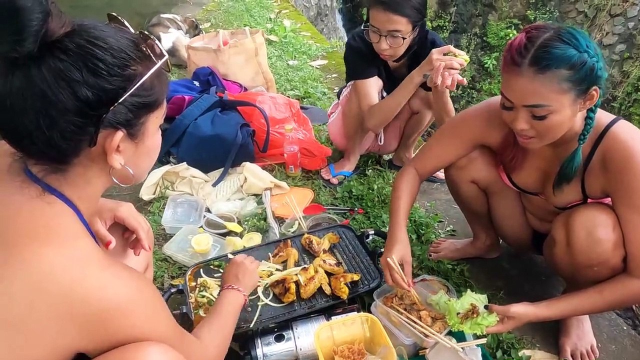 TUKAD SANA, PARA WANITA PEMERSATU BANGSA AKHIRNYA BERKUMPUL, MENGGEMPARKAN KOTA KARANGASEM BALI.