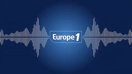 À Paris, des centaines de sans-abri plantent leur tente sur la place des Vosges