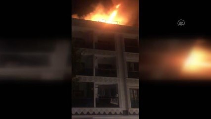 Bağcılar'da bir evde çıkan yangın söndürüldü