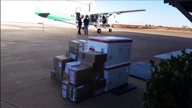 32ª remessa de vacinas contra a Covid-19 chega ao aeroporto de Cascavel