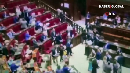 İtalya'da 'Yeşil Geçiş' krizi! Milletvekilleri birbirini kovaladı