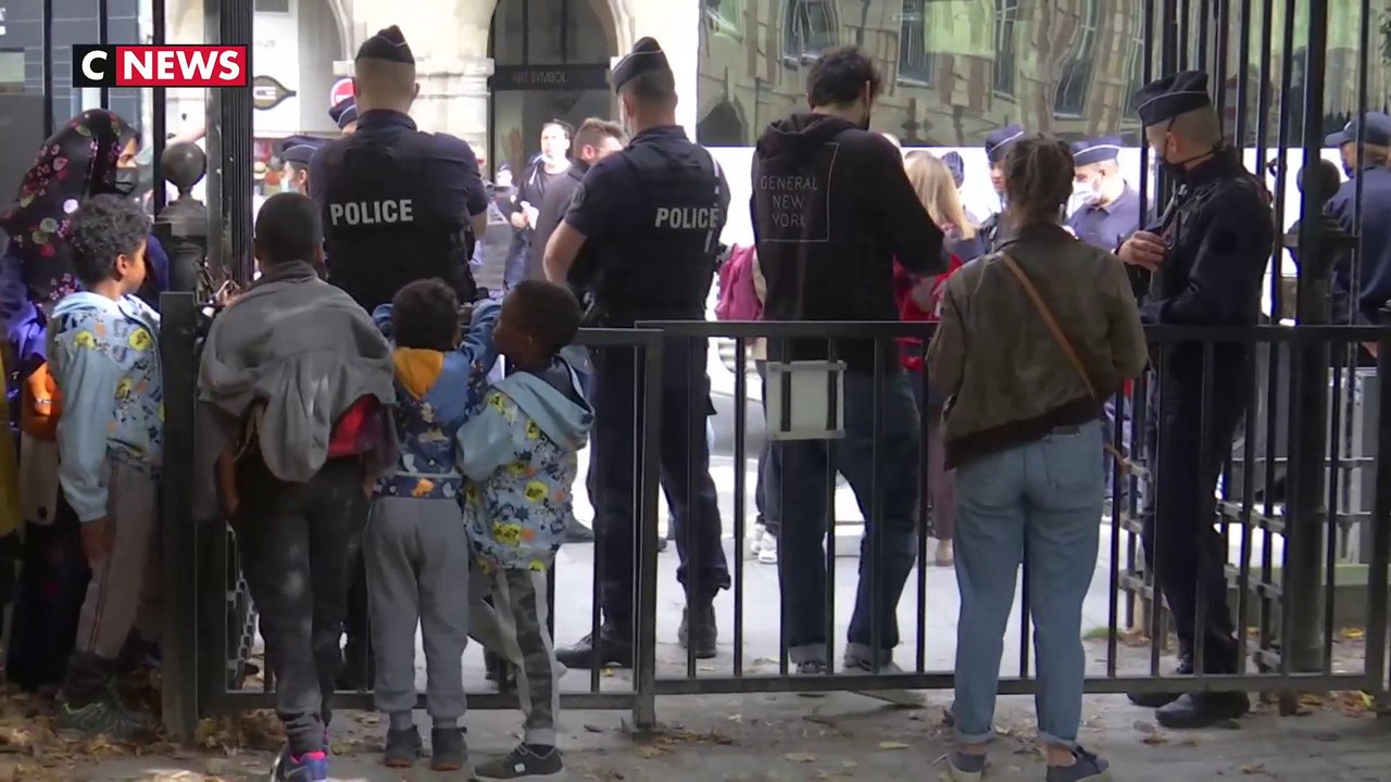 Paris : 600 personnes sans-abri évacuées de la place des Vosges