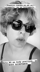 Tania Llasera defiende su cuerpo con curvas en un sexy vídeo