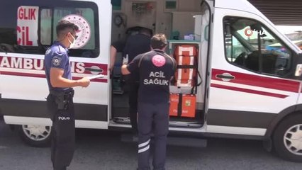 Otomobil ile taksi kafa kafaya çarpıştı