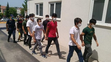 KOCAELİ'DE İNŞAATLARDA ÇALIŞTIRILAN 21 AFGAN KAÇAK YAKALANDI