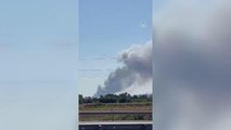 Son dakika haberleri... Mersin'de çivi fabrikasında çıkan yangına müdahale ediliyor