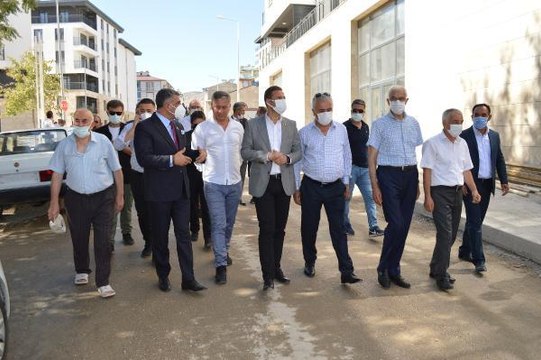 CHP HEYETİ, ELAZIĞ'DAKİ DEPREM KONUTLARINI İNCELEDİ