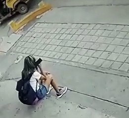 Puerto San José: Motoladrones le arrebatan el celular a una joven