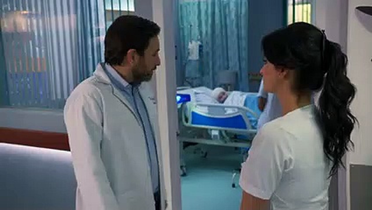 Avance de Enfermeras: Andrés pone en riesgo mortal su vida