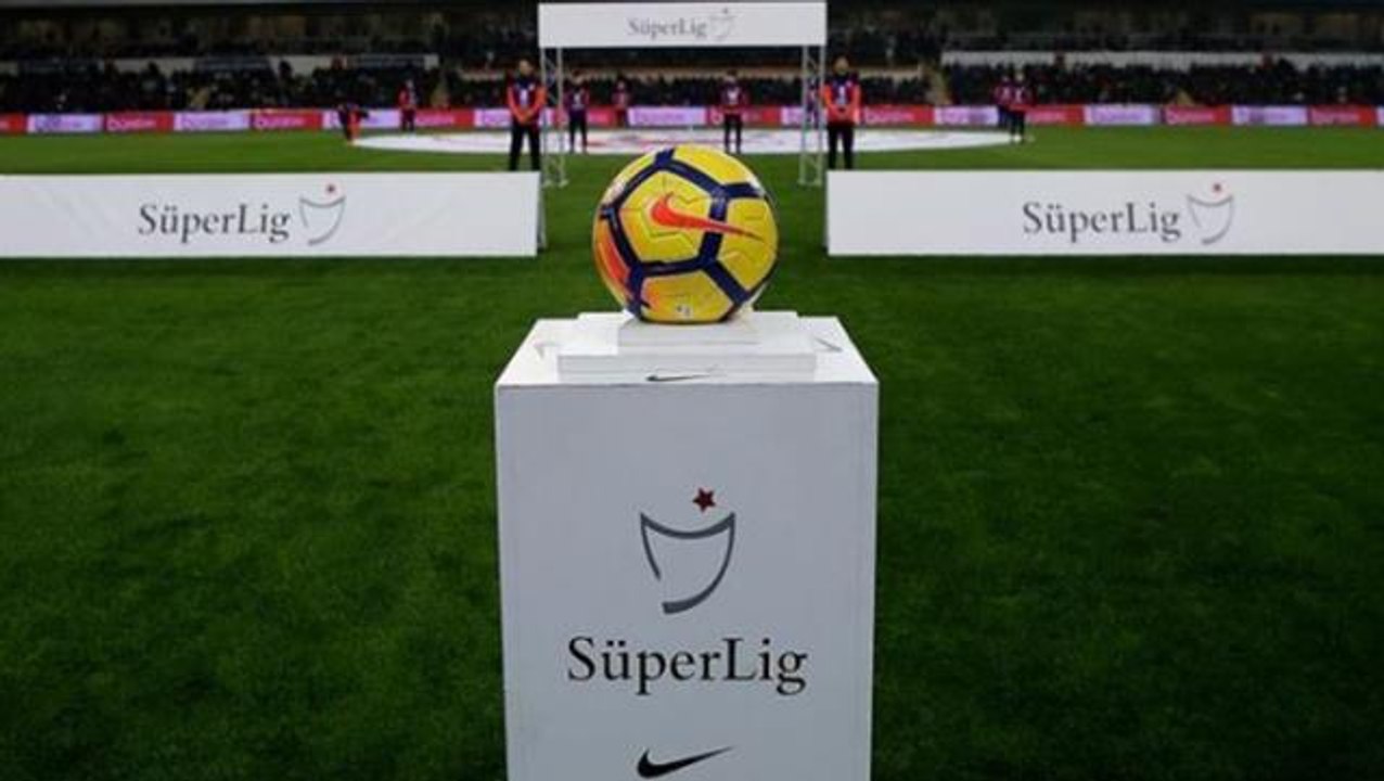 Son Dakika: Süper Lig'de ilk 3 haftanın programı belli oldu! İşte maç günleri ve oynanacağı saatler
