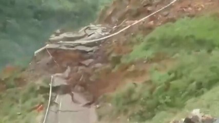 Download Video: Stretch of road caves in due to landslide in Himachal Pradesh's Sirmaur