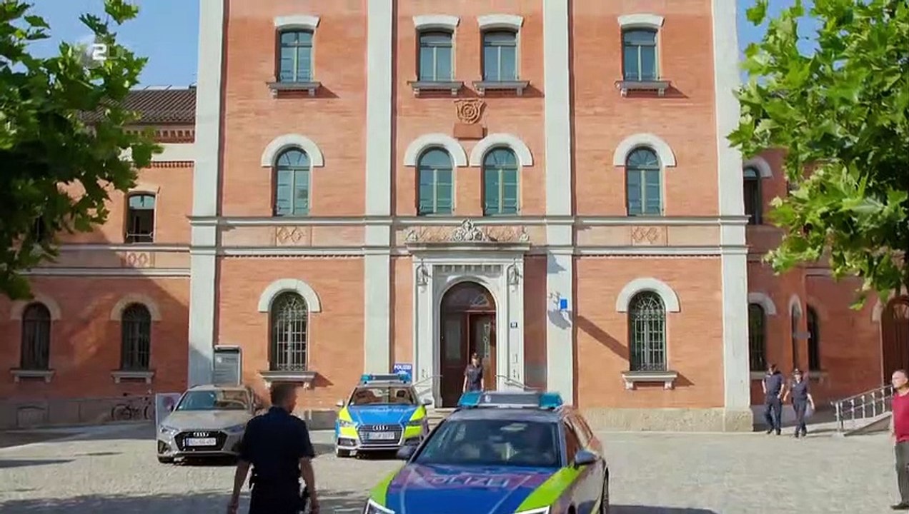 Die Rosenheim-Cops (476) Staffel 20 Folge 20 - Mord aus der Luft